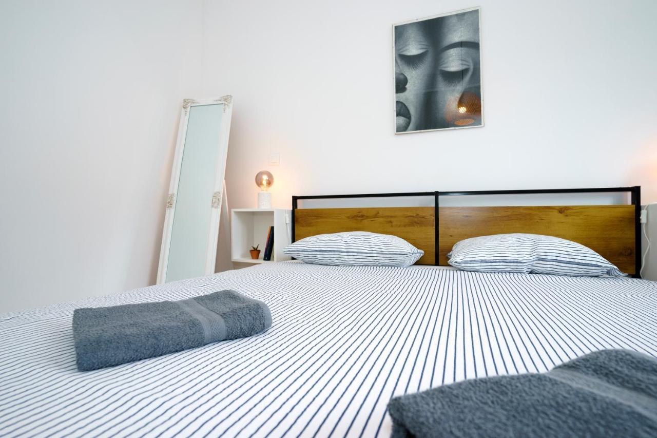 4-Star Apartments Bianco Каштела Экстерьер фото
